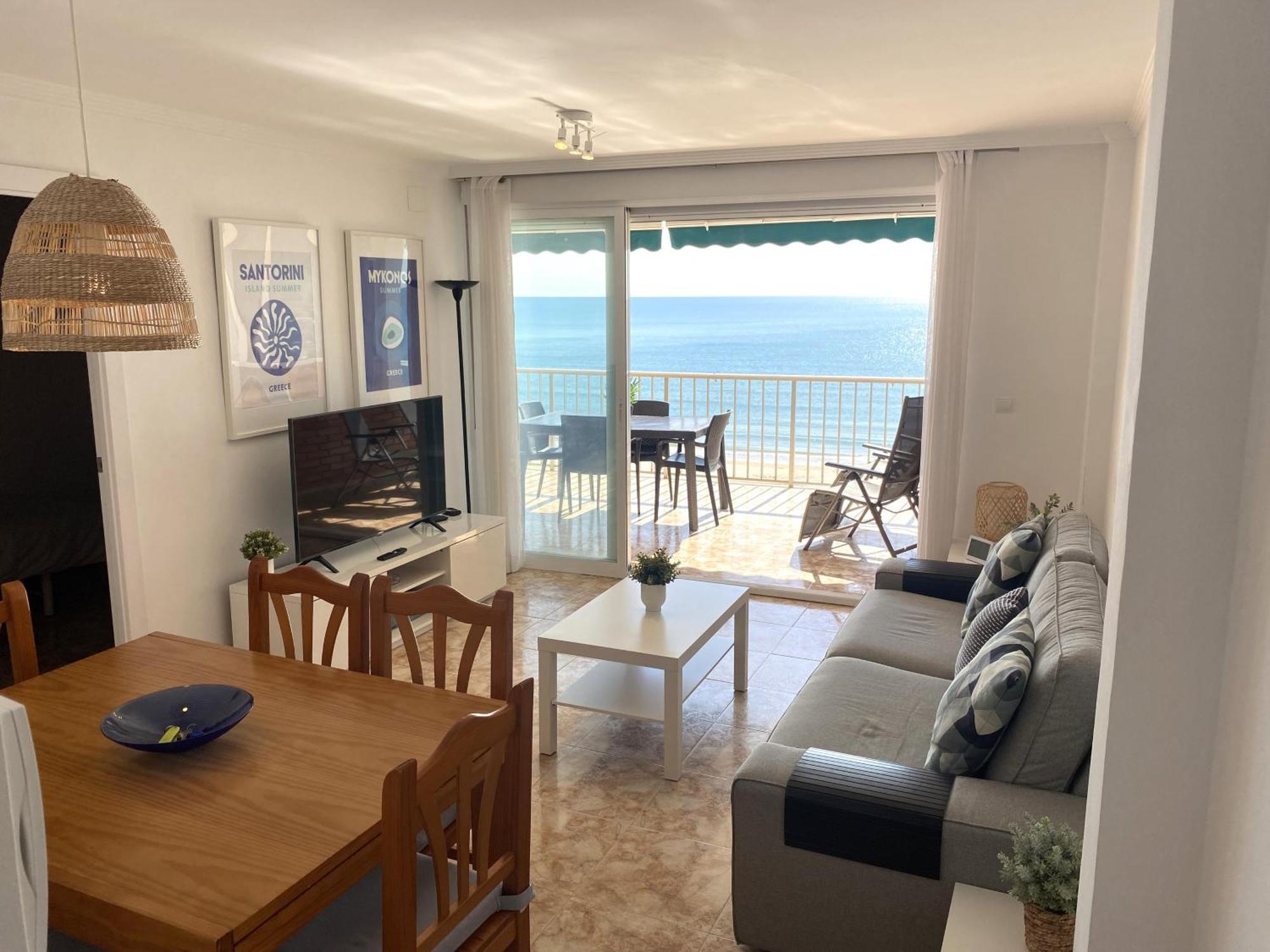 Beachfront And Renovated Apartment Cullera Εξωτερικό φωτογραφία