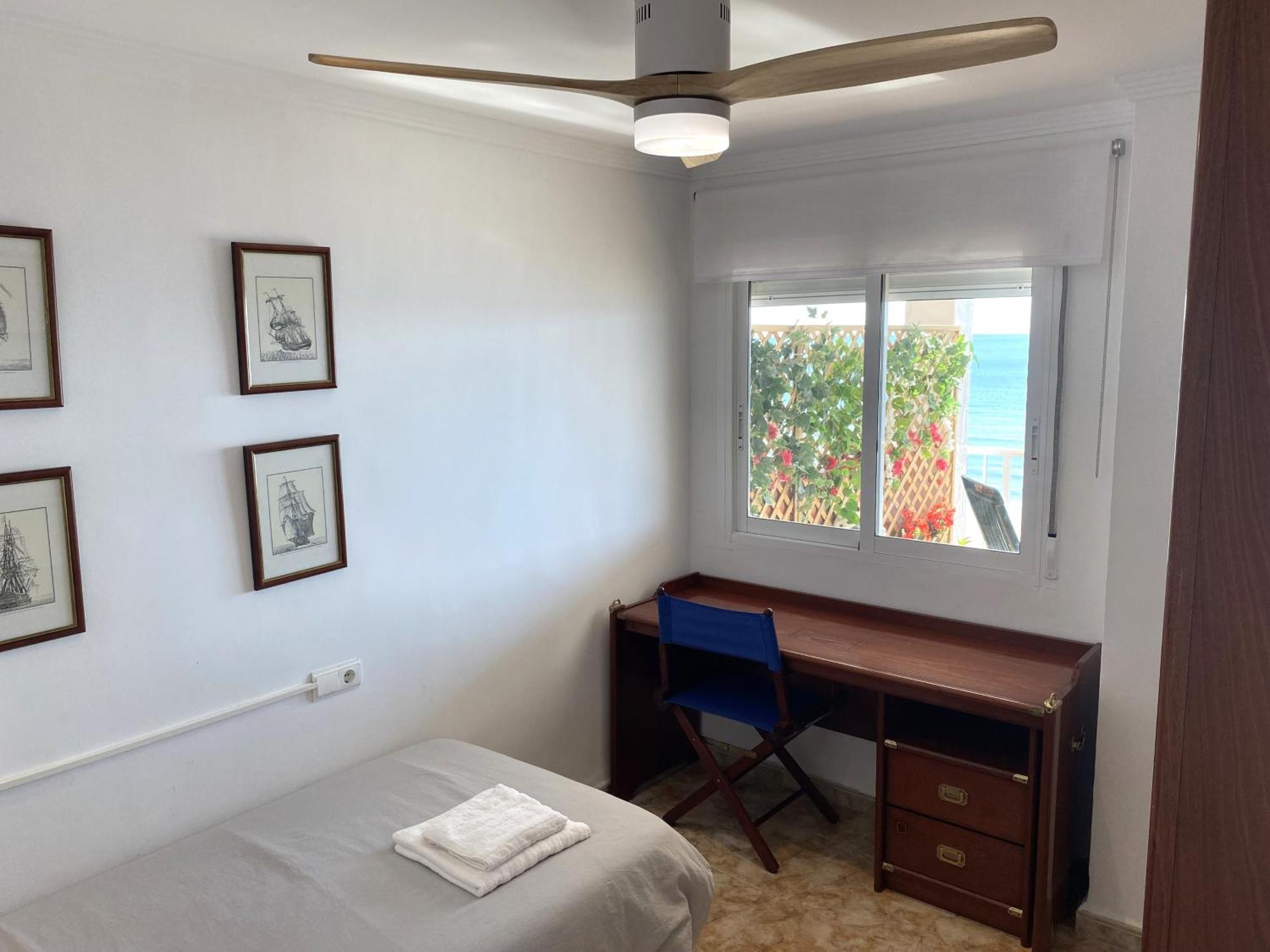 Beachfront And Renovated Apartment Cullera Εξωτερικό φωτογραφία